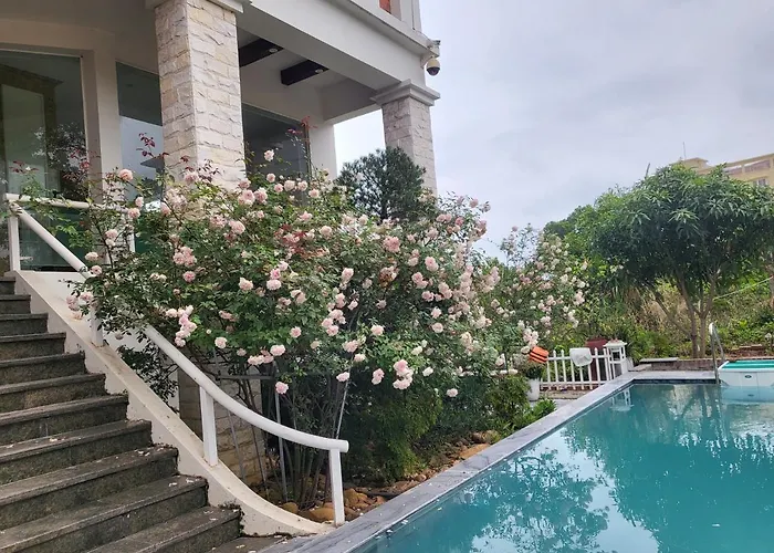 Hidden Charm Hotel Hạ Long