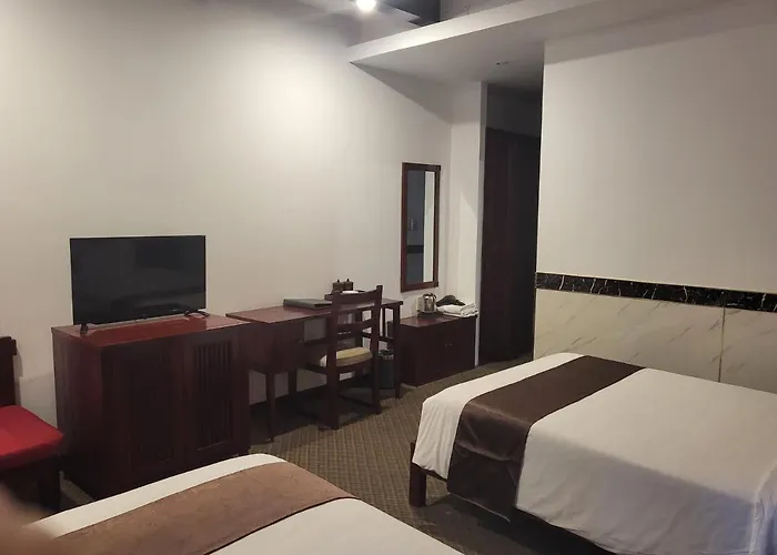 Hotel Hidden Charm Hạ Long