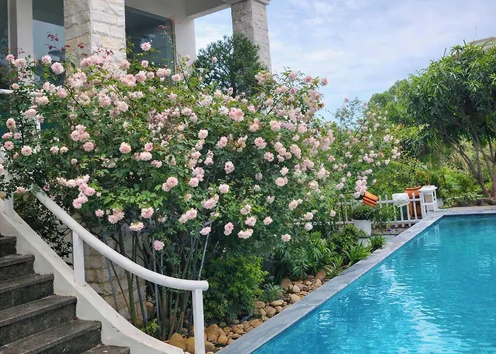 Hidden Charm Hotel 3*